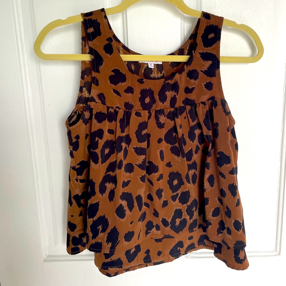 XS JustFab flouncy double layered leopard print Tank Top